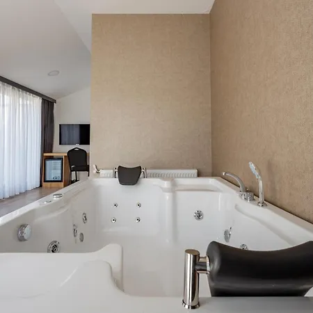 Atm イスタンブール