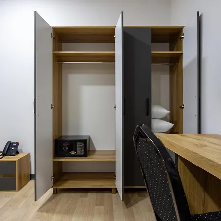 Atm Hotel 3*