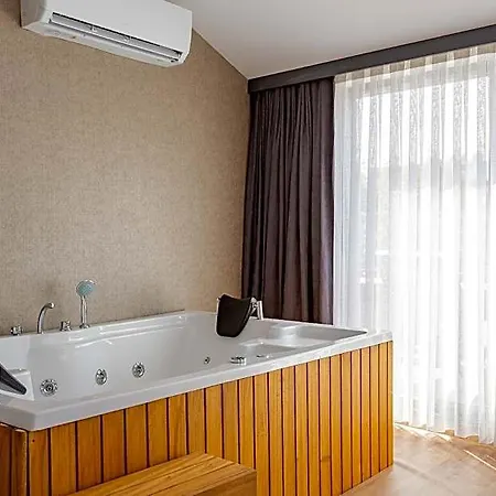 Atm Hotel Istanbul